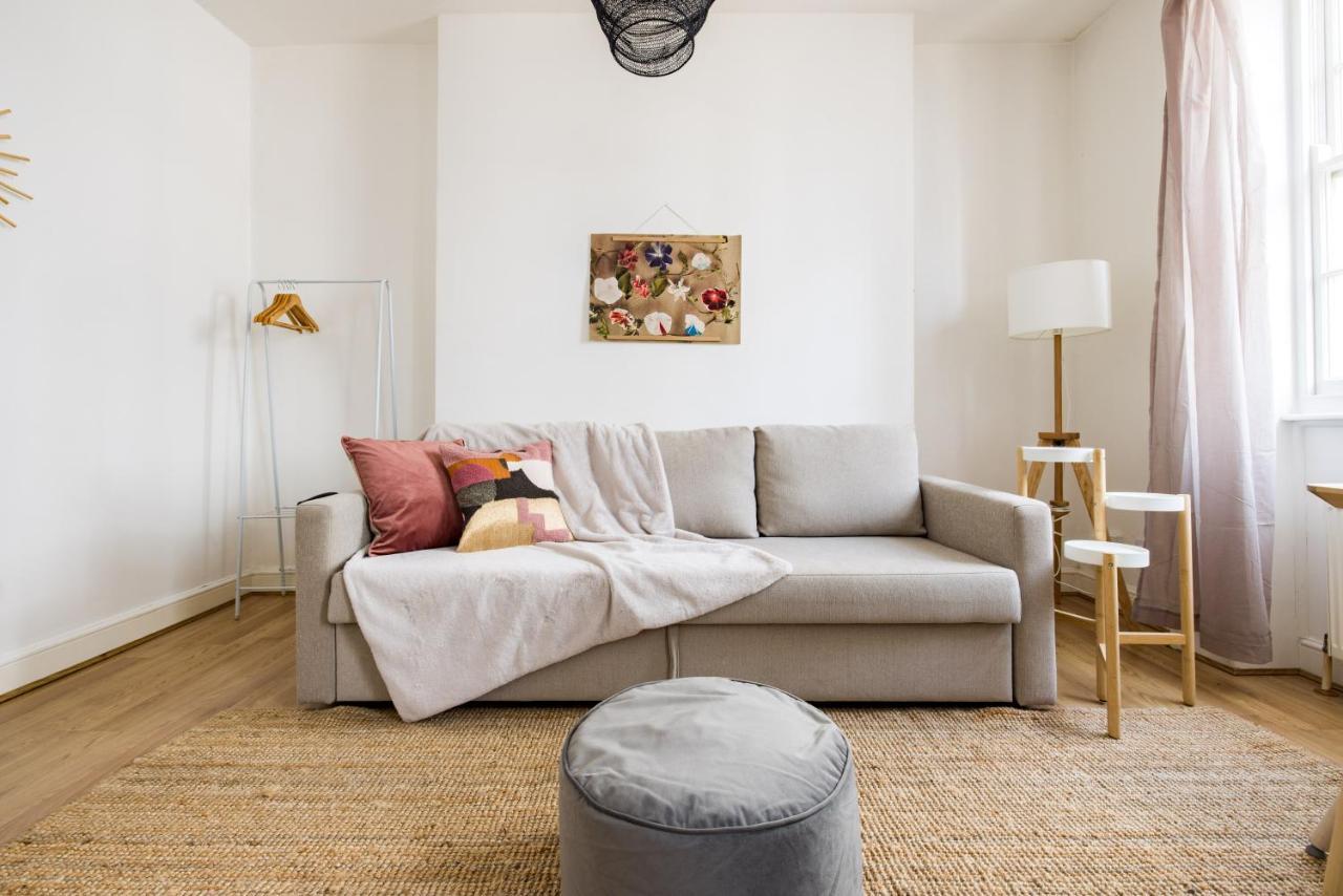 Mornington Crescent Apartment Londra Exterior foto