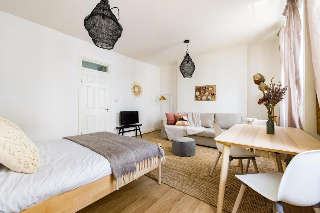 Mornington Crescent Apartment Londra Exterior foto